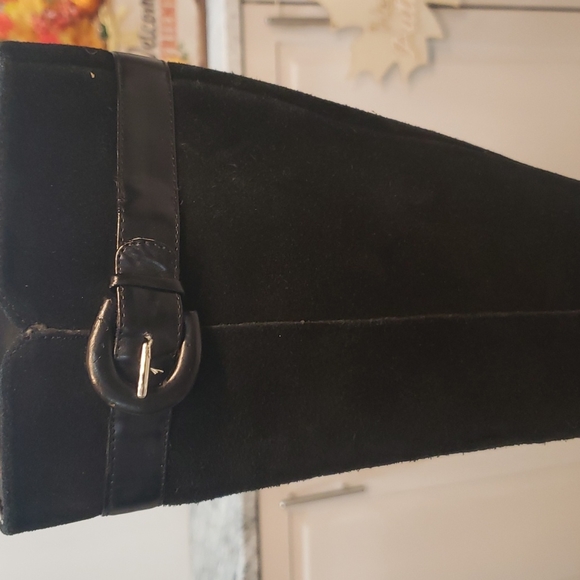 Liz Claiborne Flex High Boot - Picture 2 of 16